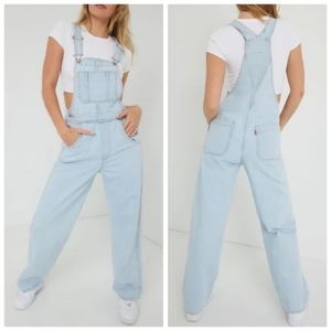 Levi's Loose Fit Utility Overalls Light Wash